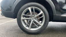 MG Hs 1.5 T-GDI Exclusive 5dr Petrol Hatchback